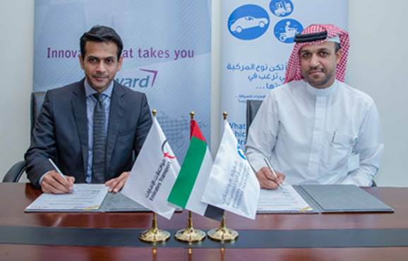 Emirates Transport Driving Institute and Avanza Shake Hands