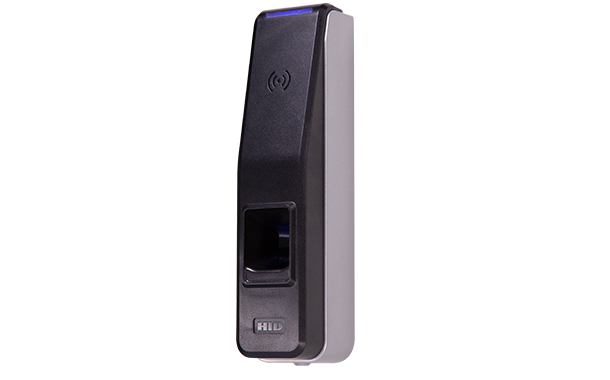 The iCLASS SE RB25F fingerprint reader